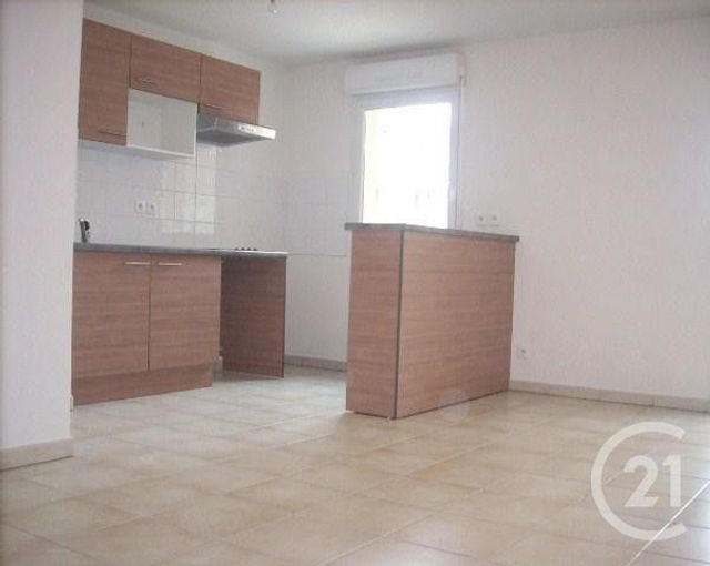 Appartement à louer - 3 pièces - 52.78 m2 - LONS LE SAUNIER - 39 - FRANCHE-COMTE - Century 21 Avenir Immobilier
