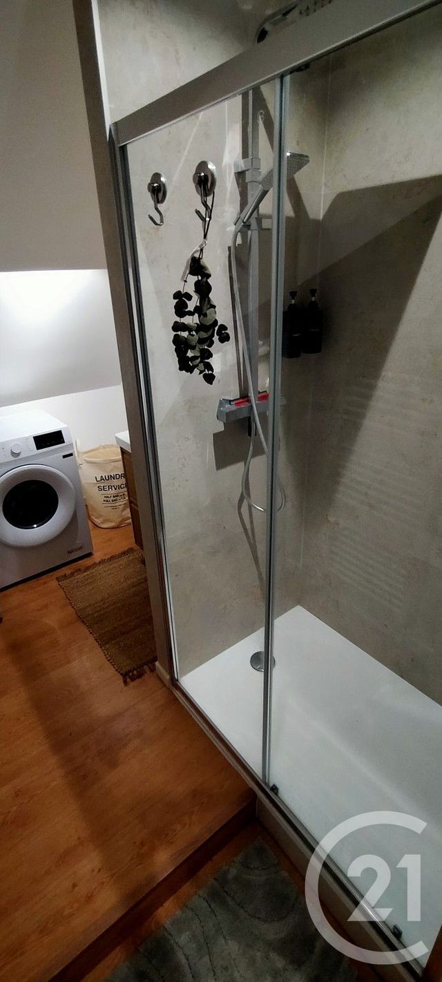 Appartement à louer - 2 pièces - 48.69 m2 - LONS LE SAUNIER - 39 - FRANCHE-COMTE - Century 21 Avenir Immobilier