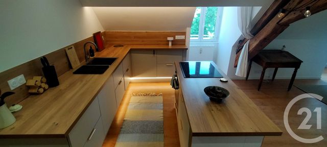 Appartement à louer - 2 pièces - 48.69 m2 - LONS LE SAUNIER - 39 - FRANCHE-COMTE - Century 21 Avenir Immobilier