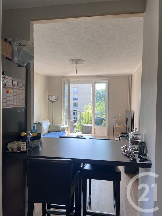 Appartement à vendre - 3 pièces - 55.92 m2 - LONS LE SAUNIER - 39 - FRANCHE-COMTE - Century 21 Avenir Immobilier